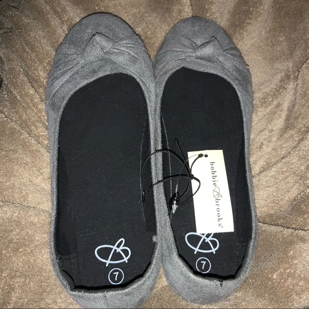 Bobbie brooks flats size 7